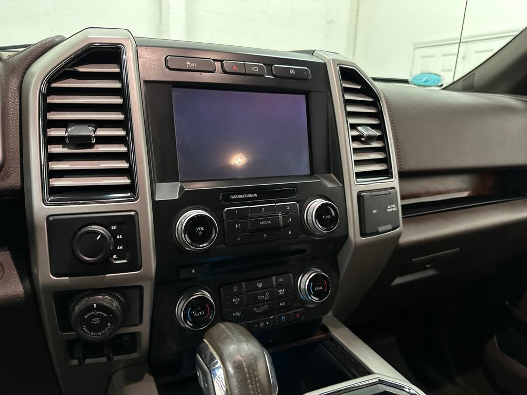 Used 2018 Ford F150 King Ranch w/ Equipment Group 601A Luxury AWD/4WD image 42
