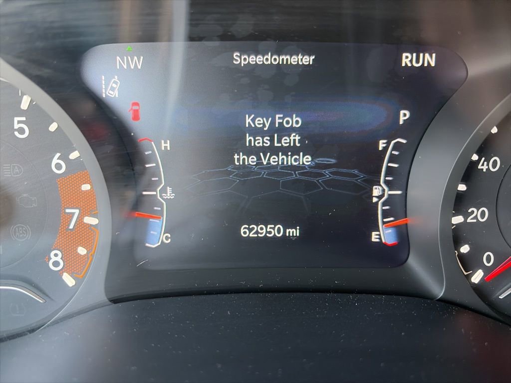 Used 2024 Jeep Compass Latitude image 16