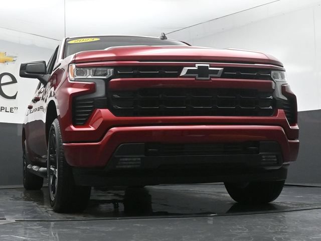 Used 2023 Chevrolet Silverado 1500 RST w/ Protection Package AWD/4WD image 3