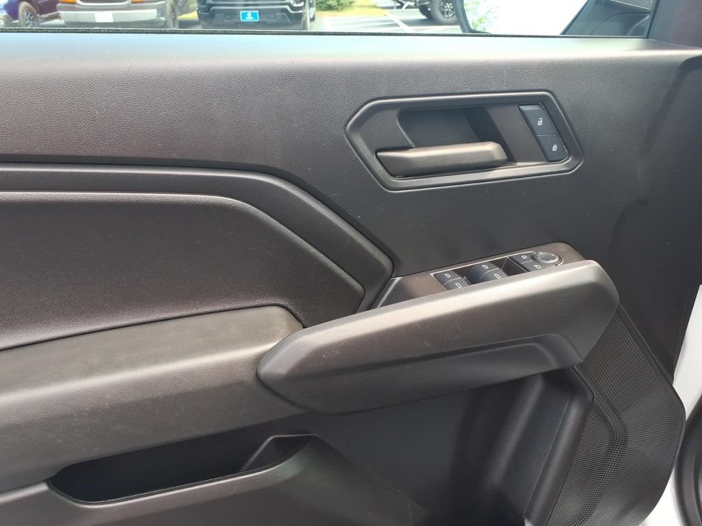 Certified 2024 Chevrolet Colorado W/T RWD image 11