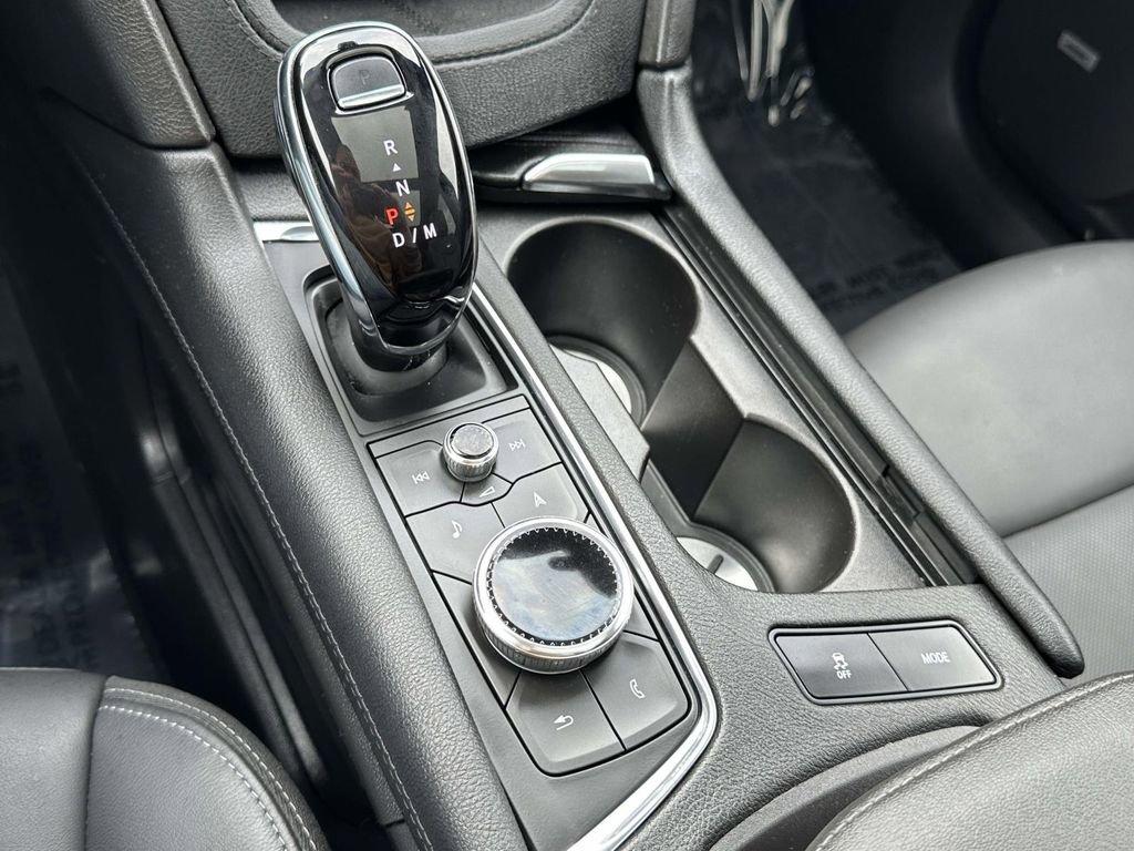 Used 2023 Cadillac XT6 Premium Luxury w/ LPO, Floor Liner Package image 33