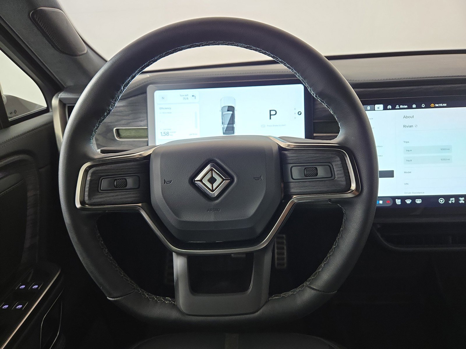 Used 2024 Rivian R1S Adventure AWD/4WD image 28
