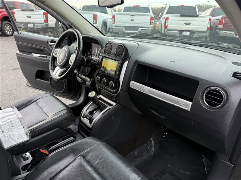 Used 2015 Jeep Compass High Altitude image 14
