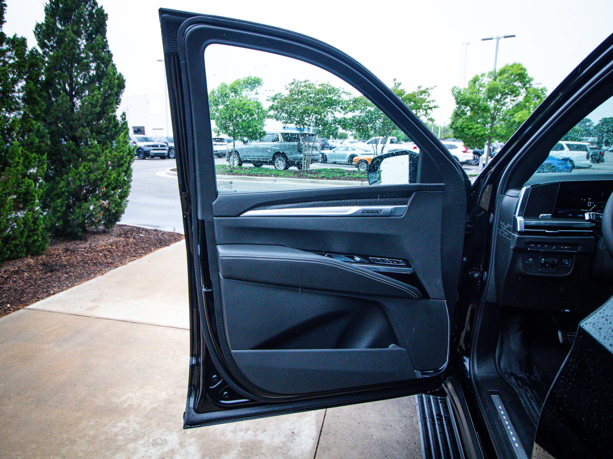 Used 2026 Cadillac Escalade V w/ LPO, Floor Liner Package AWD/4WD image 14
