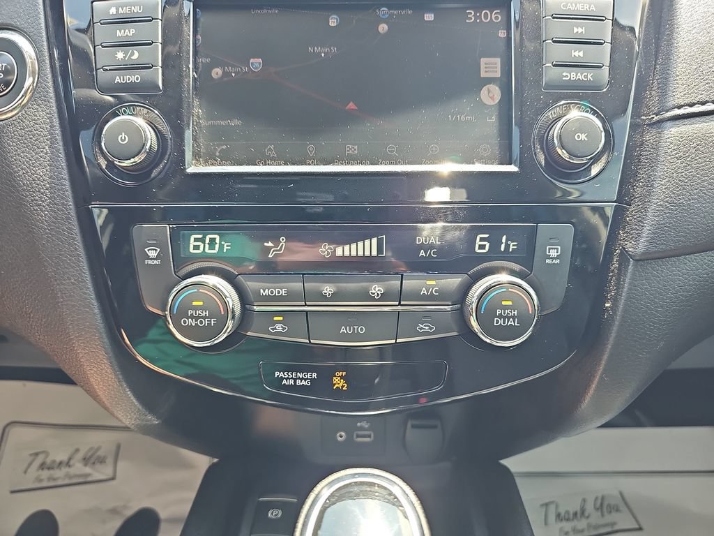 Used 2019 Nissan Rogue SV w/ Sun & Sound Touring Package FWD image 24