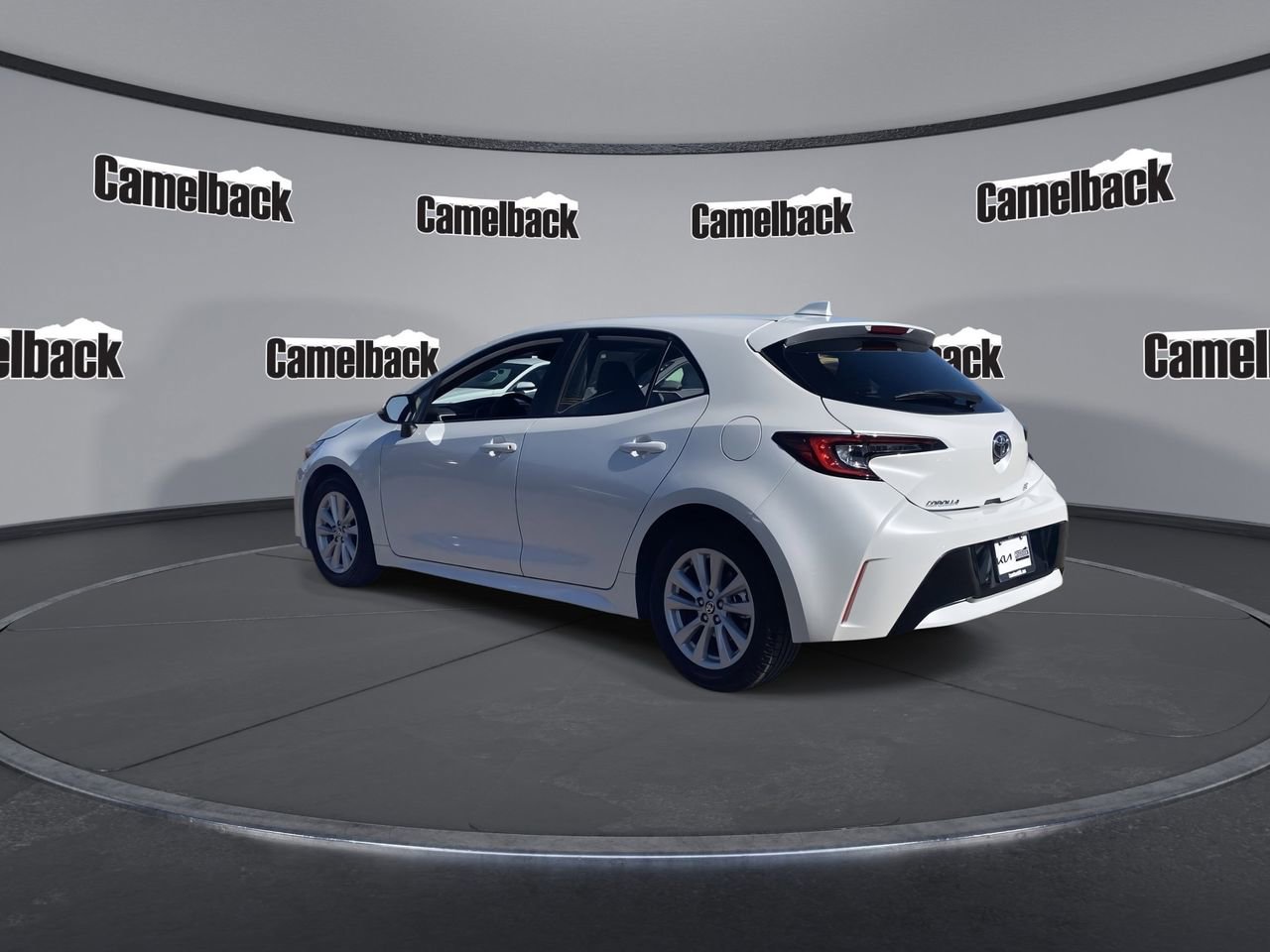 Used 2024 Toyota Corolla SE FWD image 5