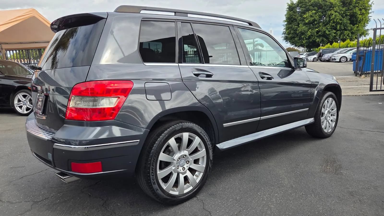 Used 2010 Mercedes-Benz GLK 350 2WD image 17