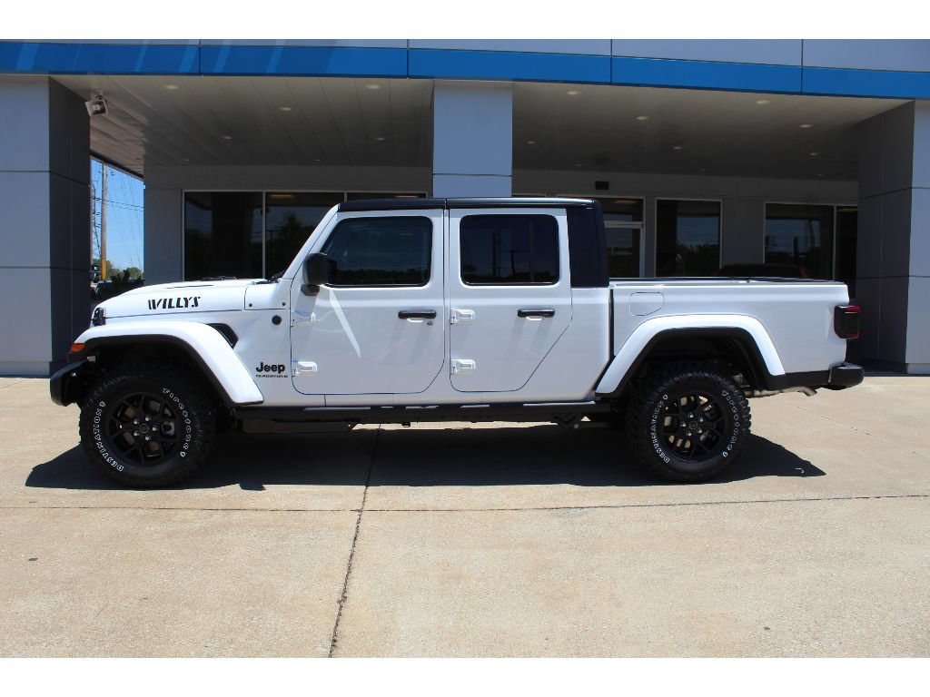 New 2026 Jeep Gladiator Sport AWD/4WD image 2