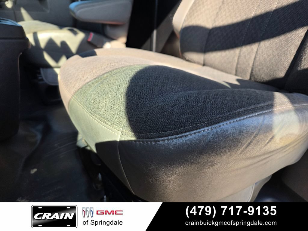 Used 2023 GMC Savana 2500 w/ Driver Convenience Package RWD image 19