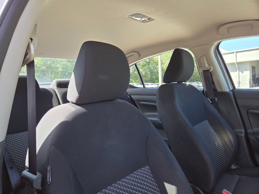 Used 2022 Nissan Versa S FWD image 15