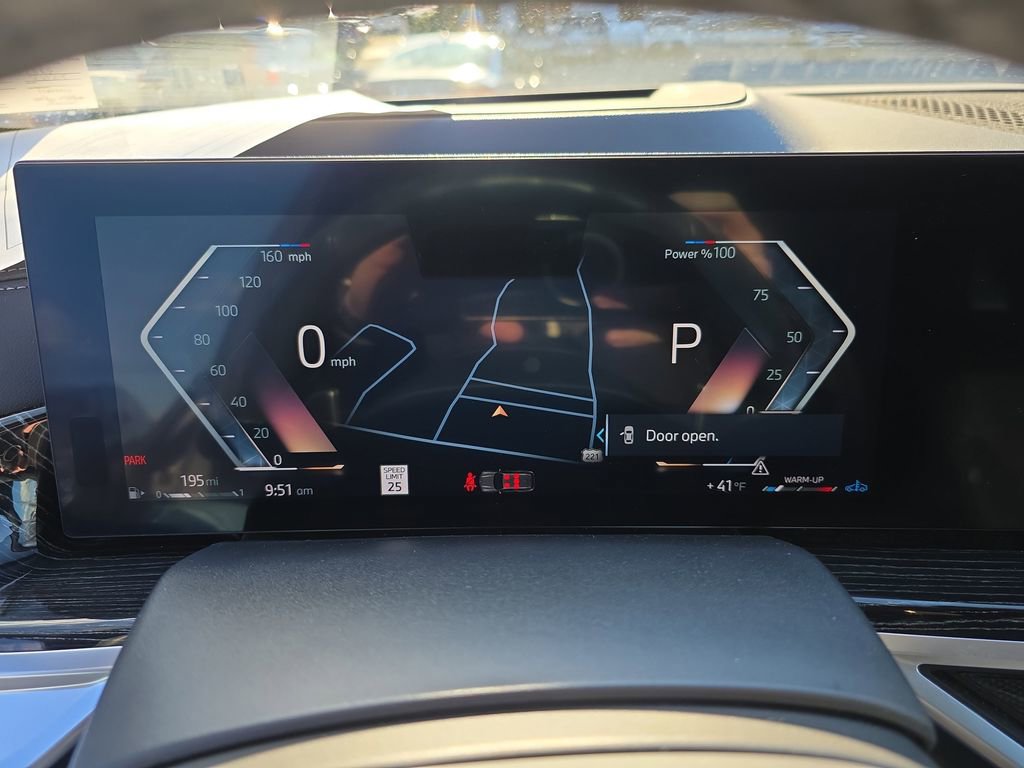 Used 2025 BMW X5 xDrive40i w/ M Sport Package image 25