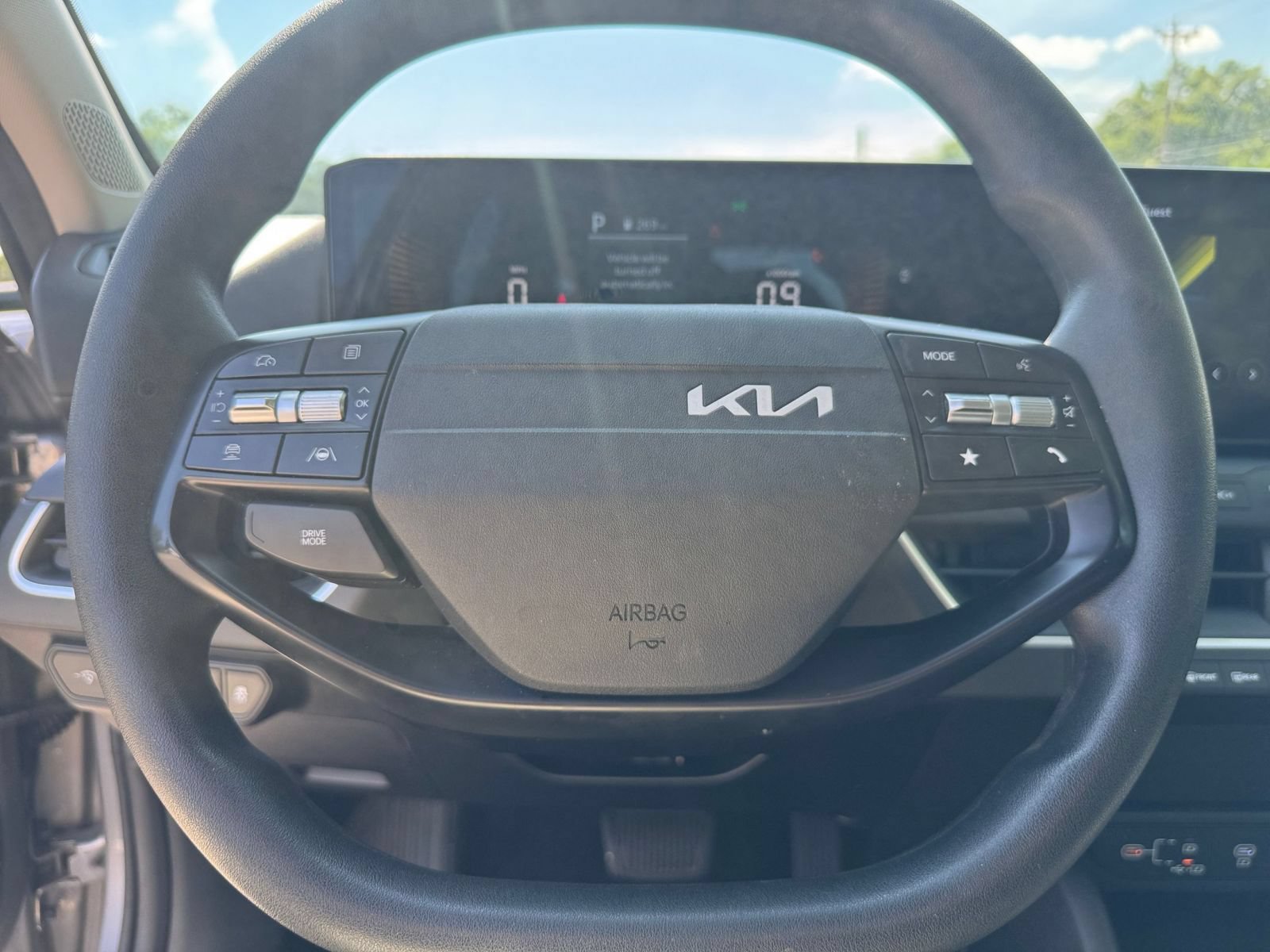 Used 2025 Kia K4 FWD image 27