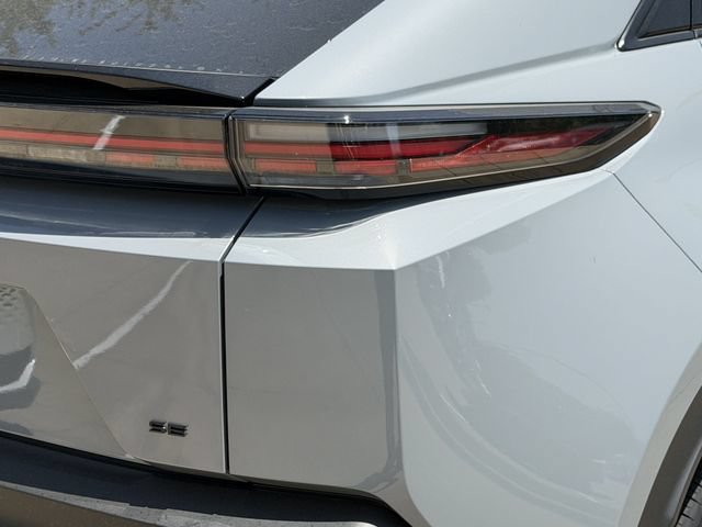 New 2026 Toyota C-HR AWD/4WD image 7