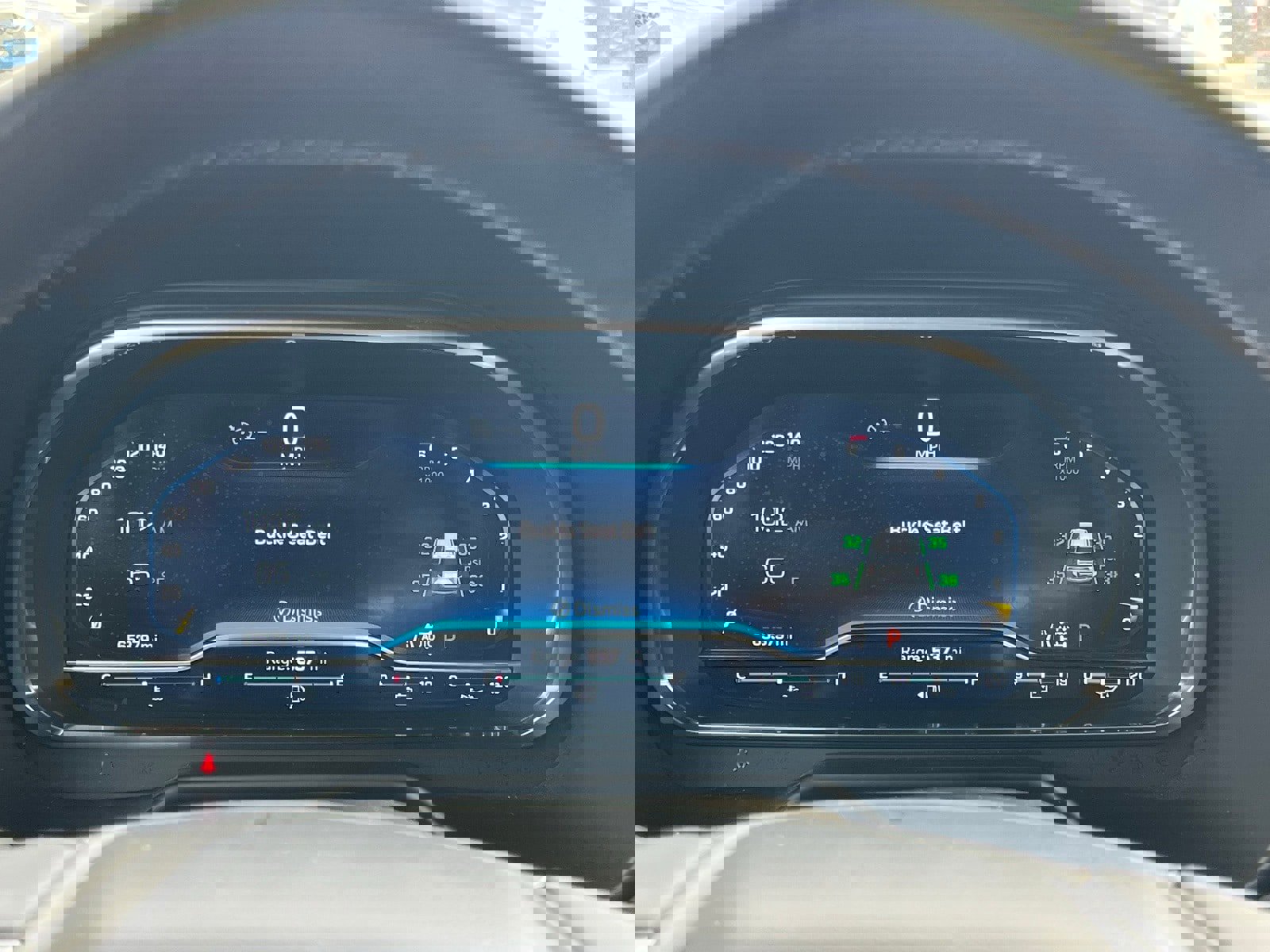 Used 2024 Chevrolet Suburban LT image 33