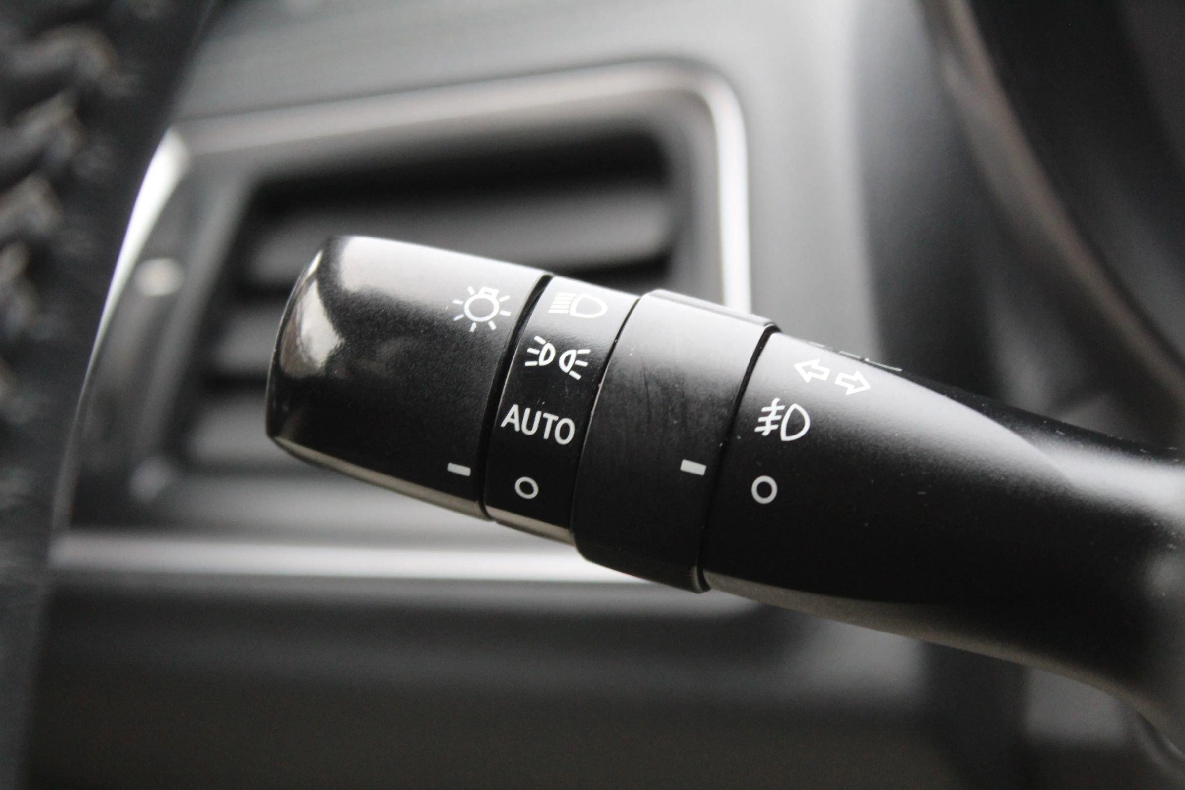 Used 2021 Subaru Ascent Touring image 31