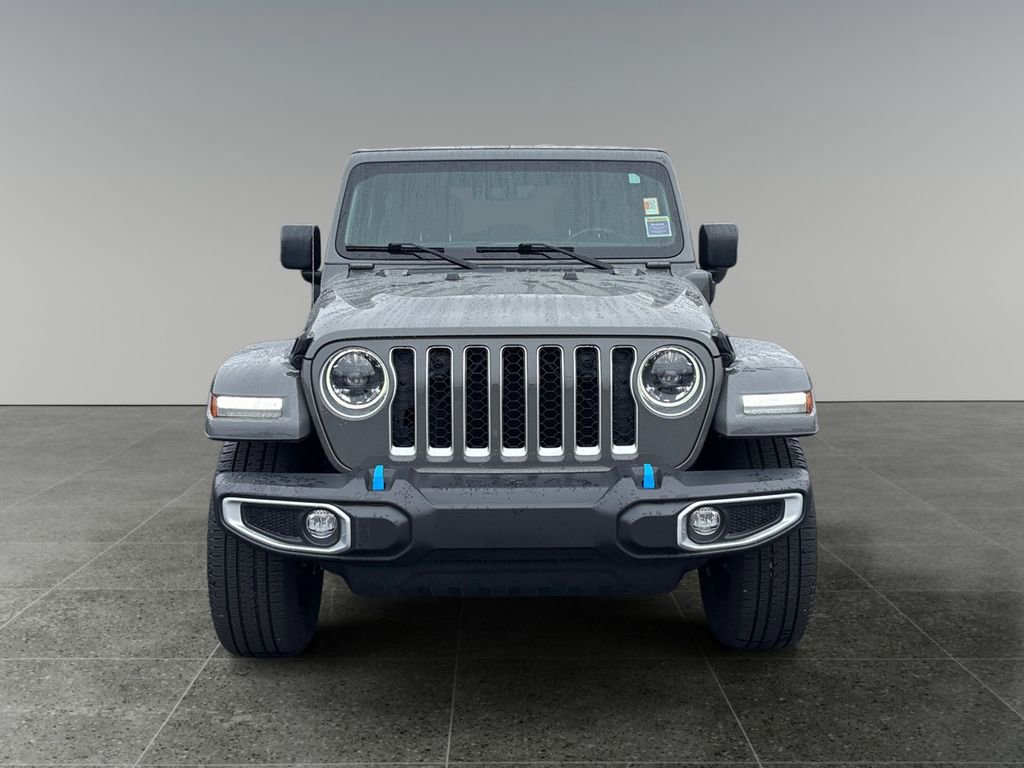 Used 2023 Jeep Wrangler Unlimited Sahara w/ Cold Weather Group AWD/4WD image 2