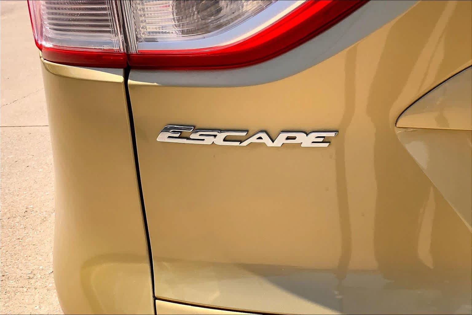 Used 2014 Ford Escape SE FWD image 30