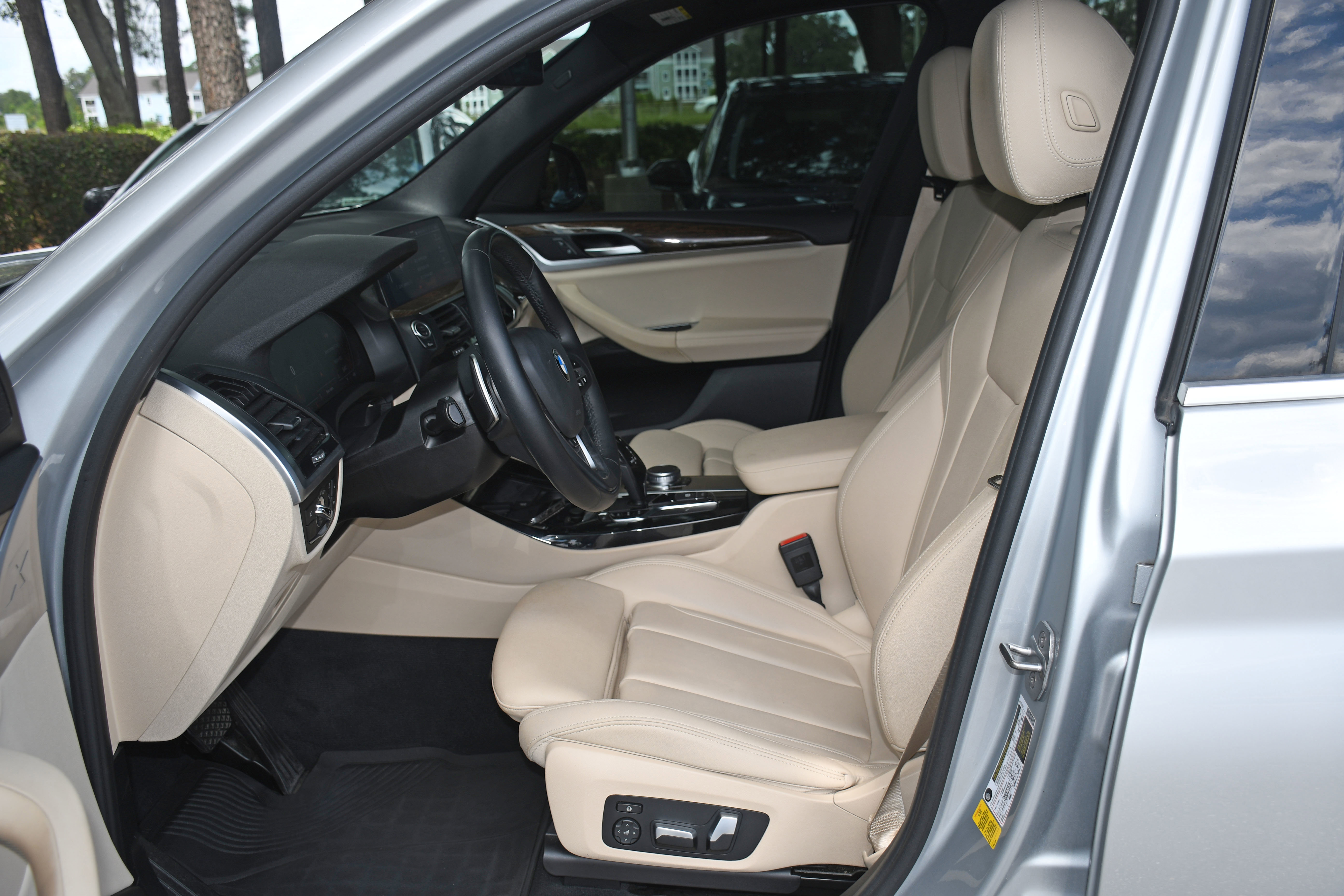 Used 2020 BMW X3 sDrive30i w/ Premium Package image 8