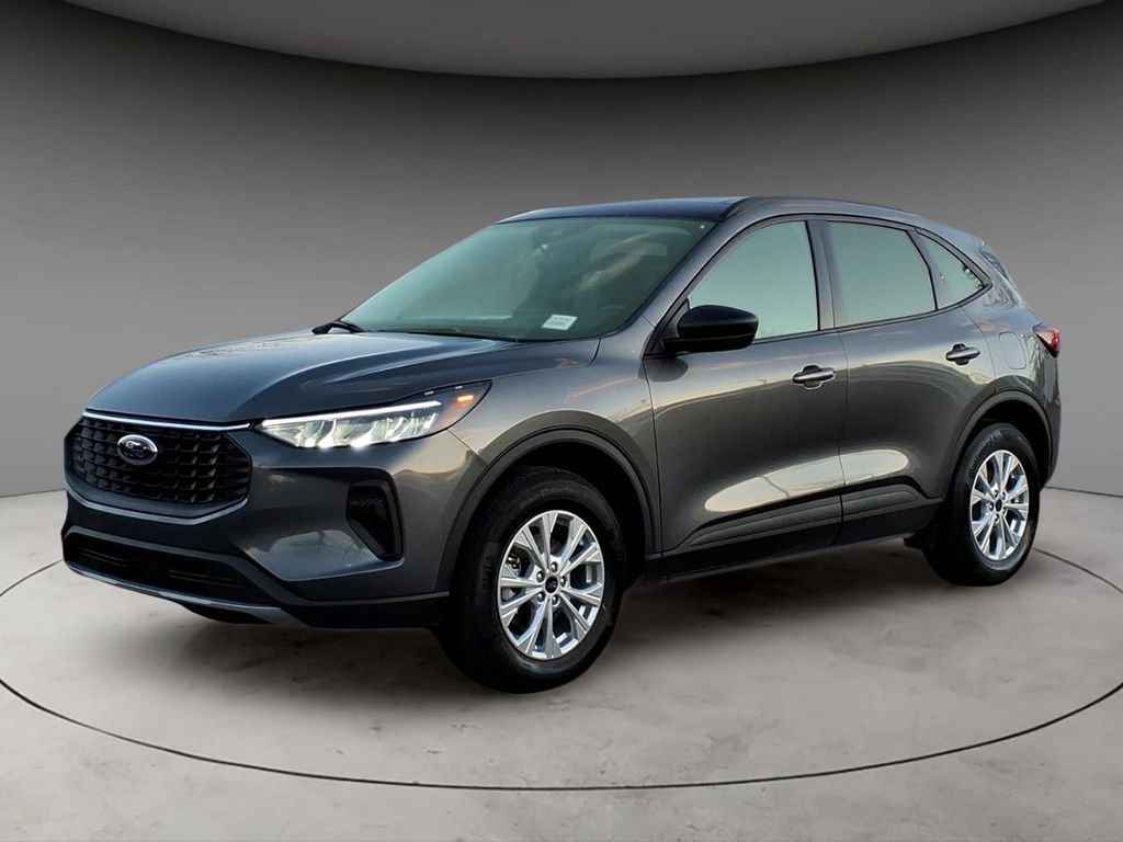 New 2025 Ford Escape Active w/ Cold Weather Package image 1