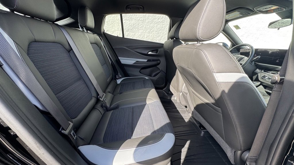 Used 2024 Buick Envista Preferred w/ Convenience I Package image 5