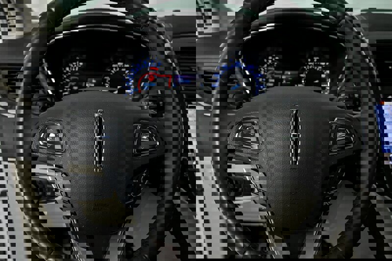 Used 2019 Lincoln MKC Reserve w/ MKC Climate Package image 25