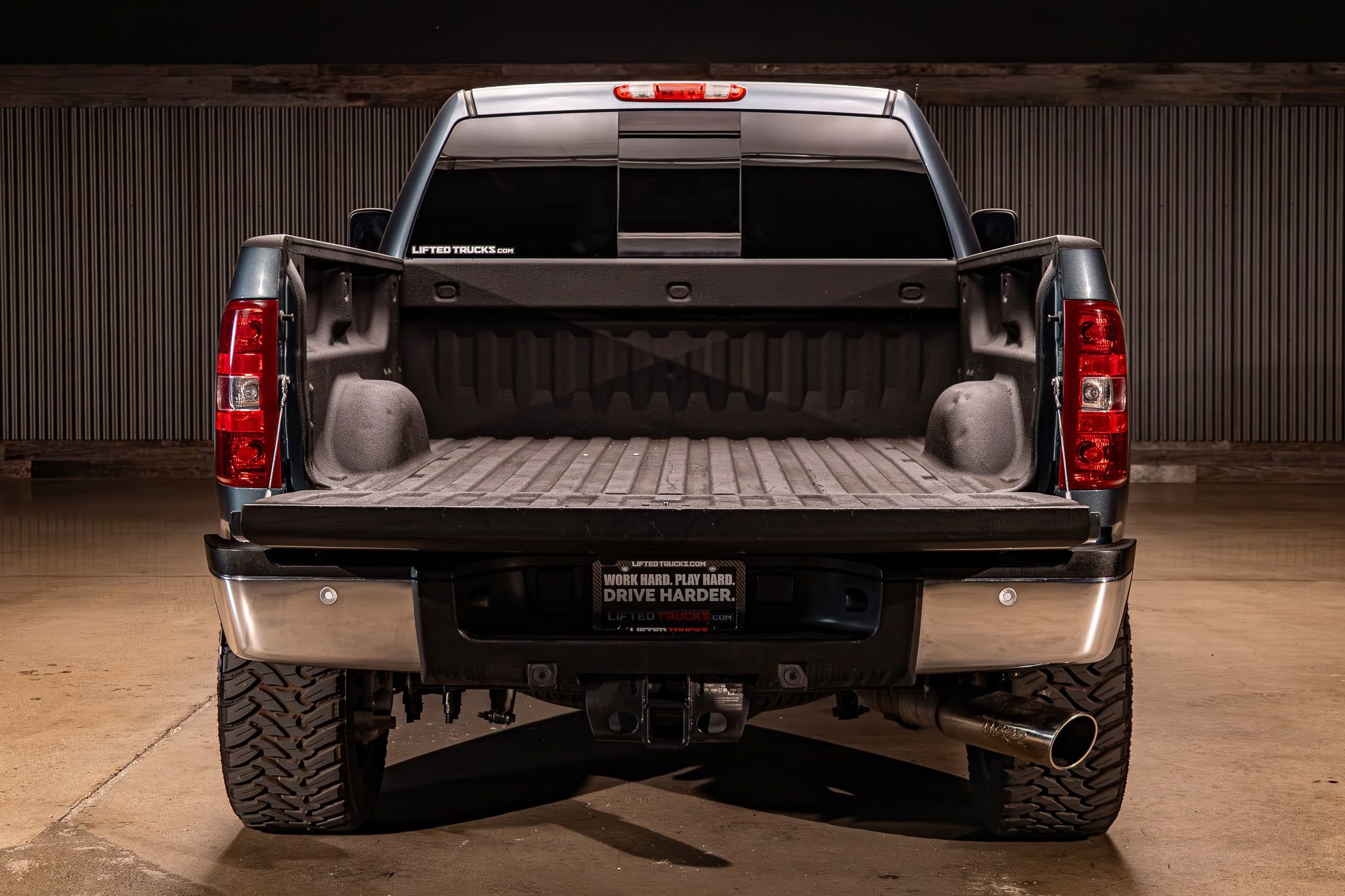 Used 2014 Chevrolet Silverado 2500 LT w/ Interior Plus Package AWD/4WD image 8
