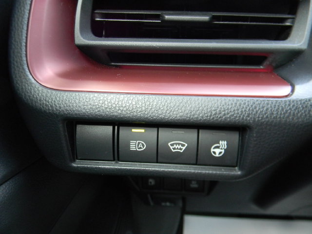 Certified 2024 Toyota Prius Prime FWD image 16