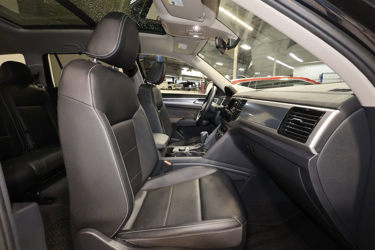 Used 2023 Volkswagen Atlas SEL R-Line AWD/4WD image 26