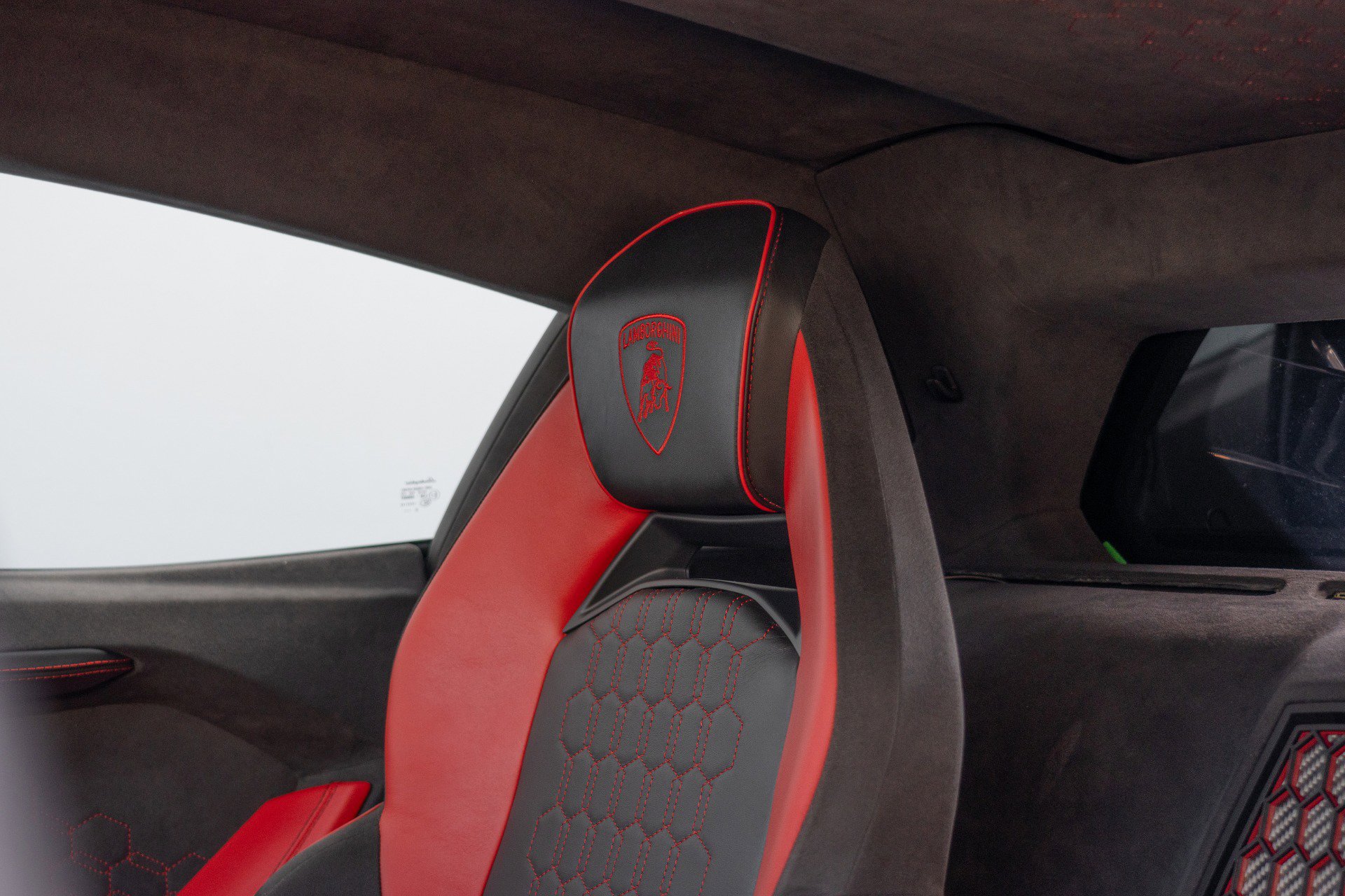 Used 2024 Lamborghini Revuelto image 52