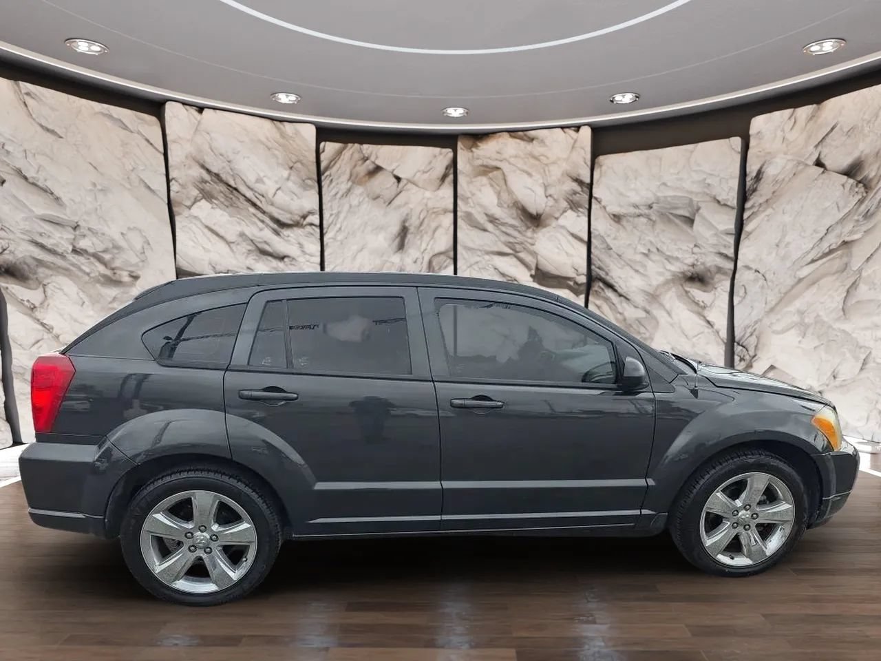 Used 2011 Dodge Caliber Uptown FWD image 7