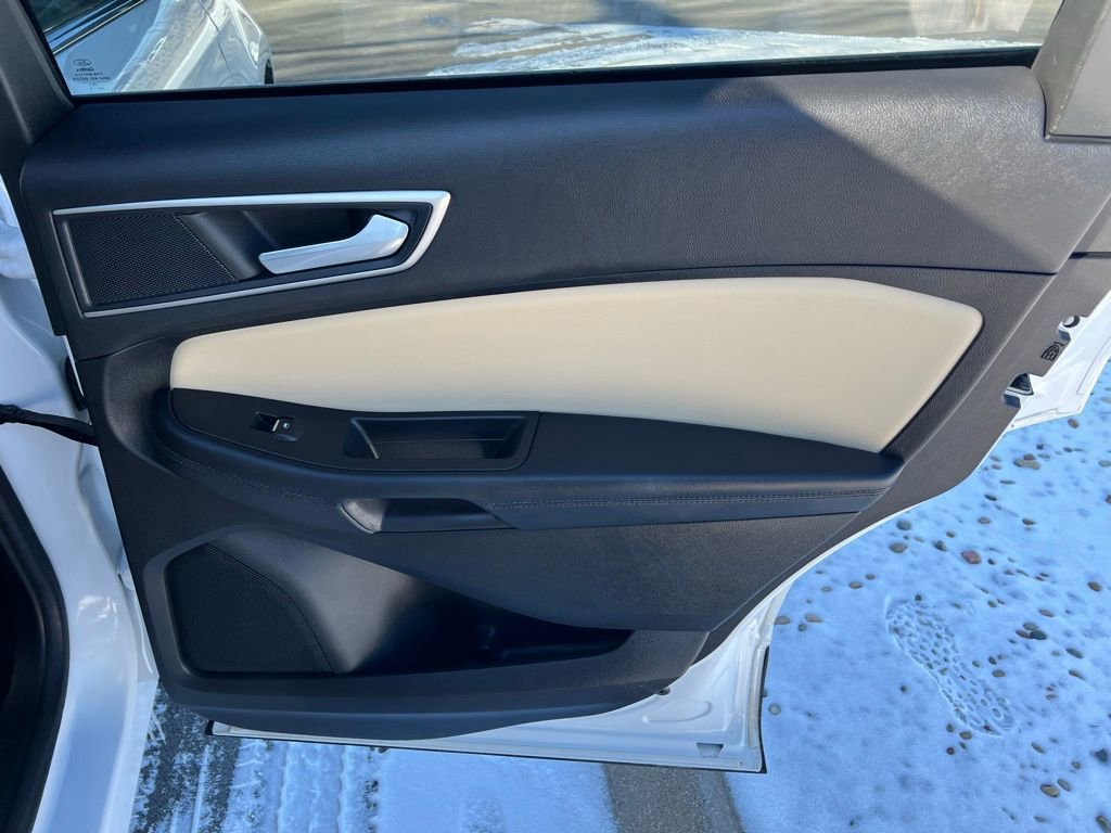 Used 2023 Ford Edge SEL w/ Convenience Package image 23