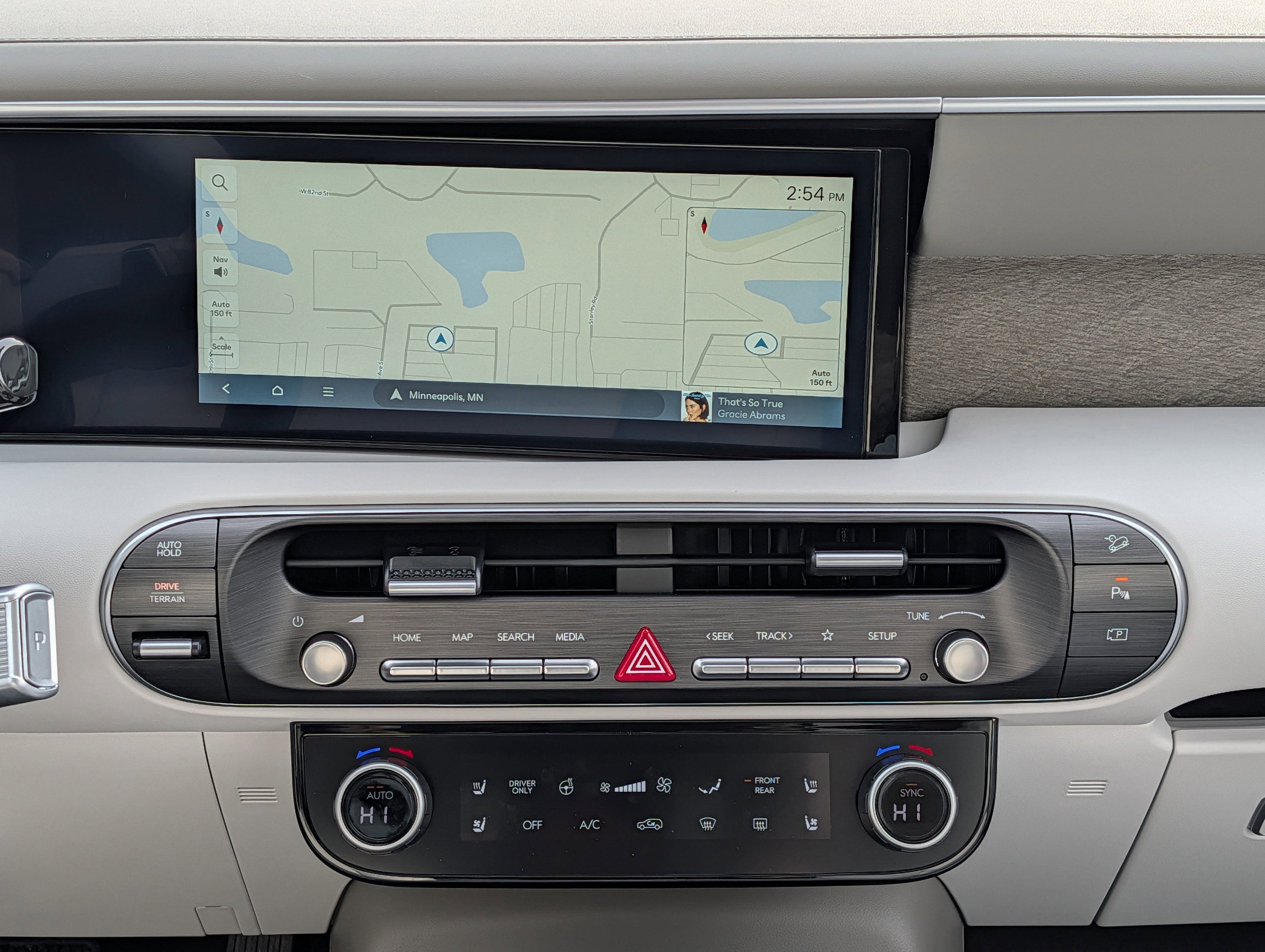 New 2026 Hyundai Palisade Limited image 2