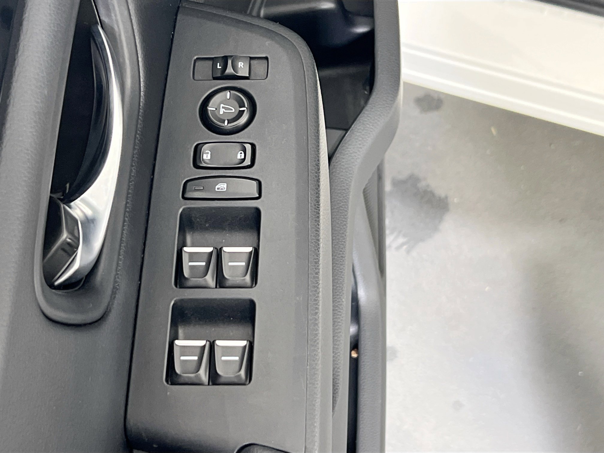 Used 2023 Honda Pilot Touring image 18