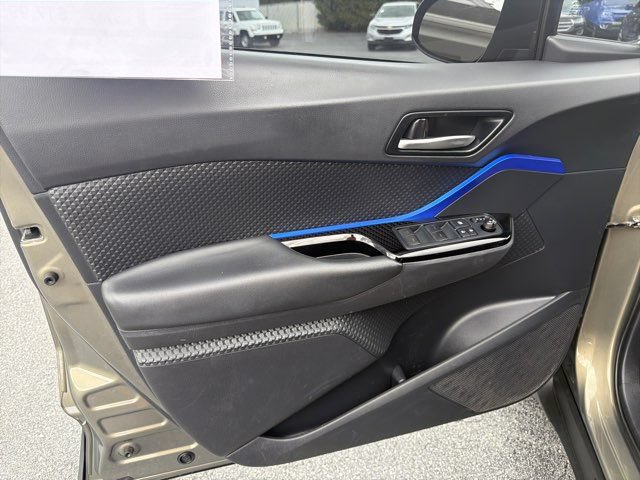 Used 2021 Toyota C-HR XLE FWD image 13