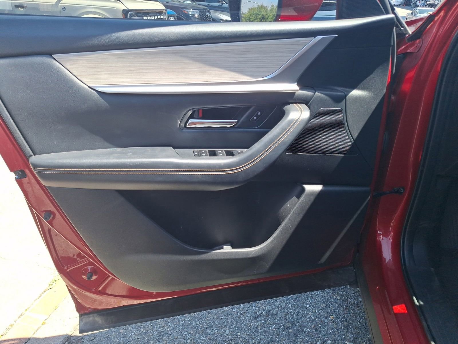 Used 2024 MAZDA CX-90 Plug-In Hybrid w/ Preferred AWD/4WD image 9