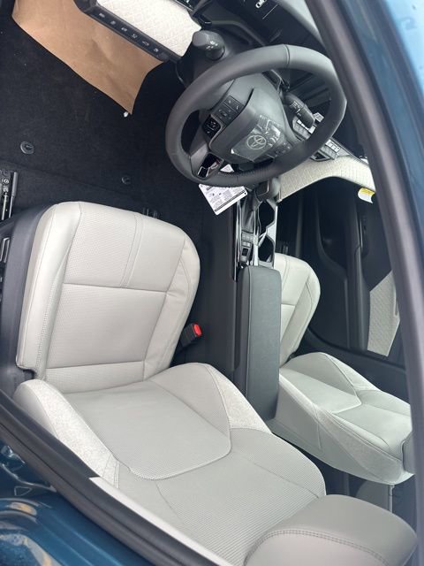 New 2026 Toyota Camry XLE image 7