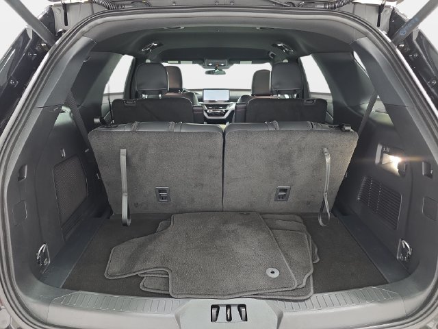 Used 2026 Ford Explorer ST-Line AWD/4WD image 32