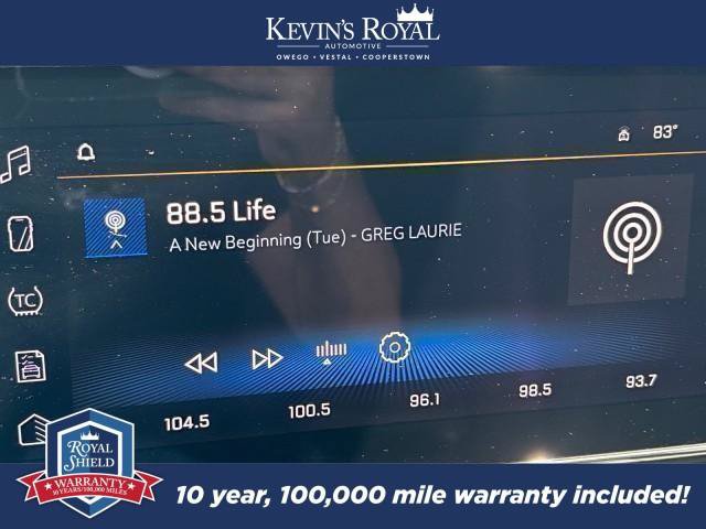 Used 2024 Chevrolet Trax RS FWD image 11