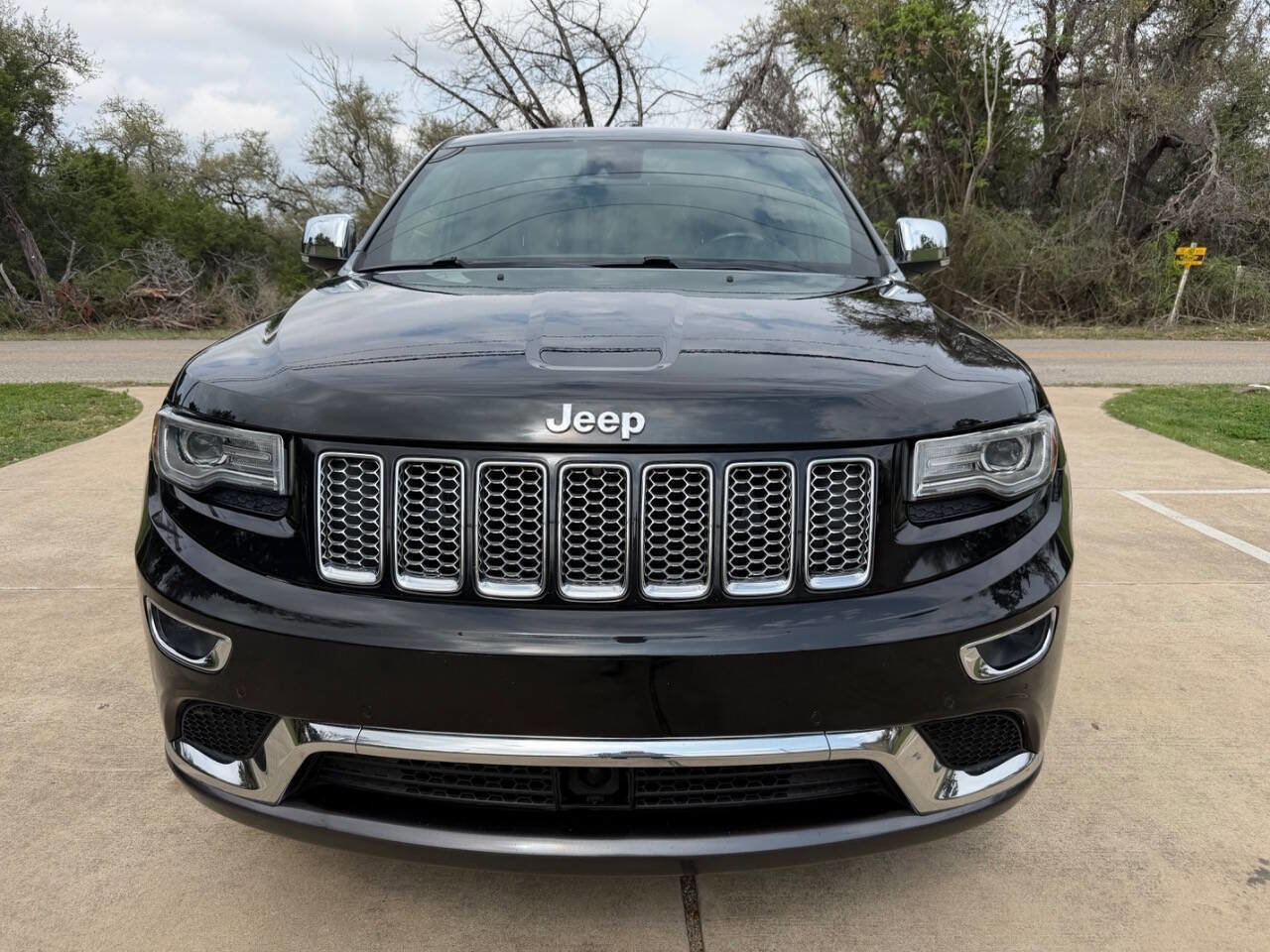 Used 2014 Jeep Grand Cherokee Summit AWD/4WD image 5