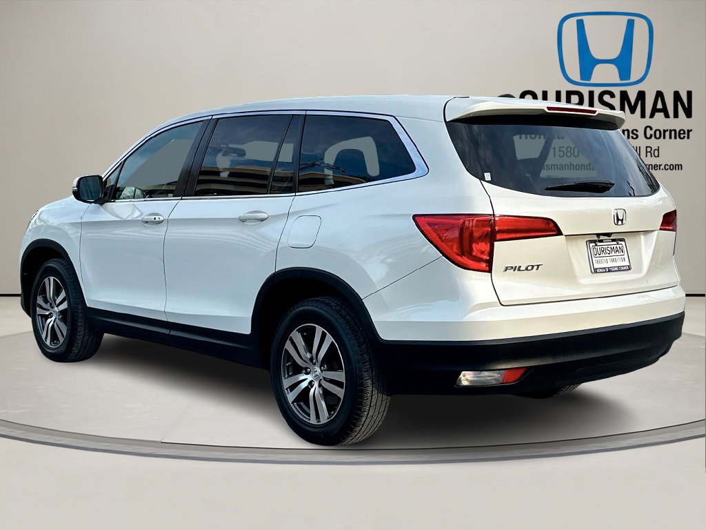 Used 2017 Honda Pilot EX image 3