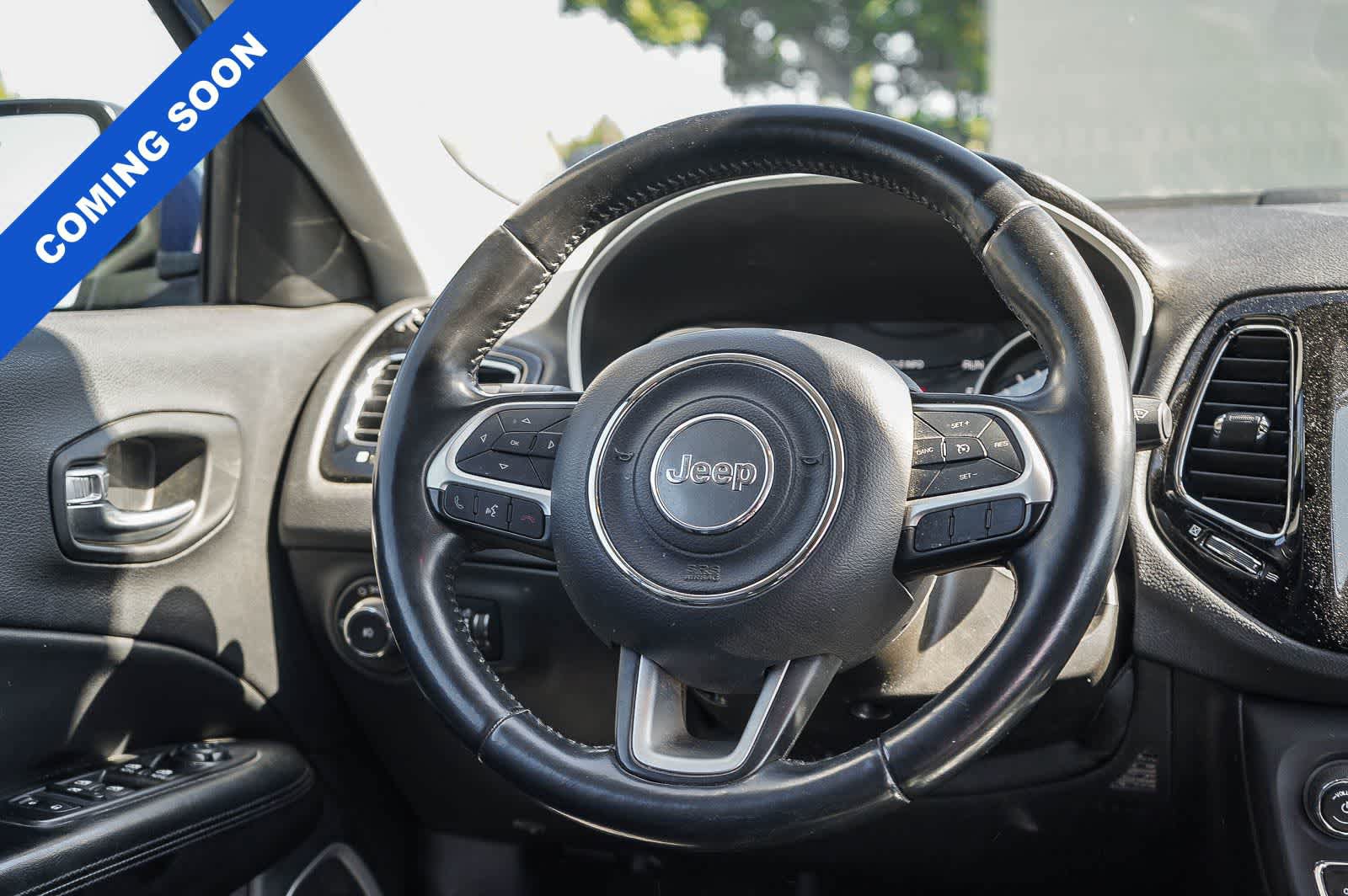 Used 2019 Jeep Compass Latitude FWD image 18