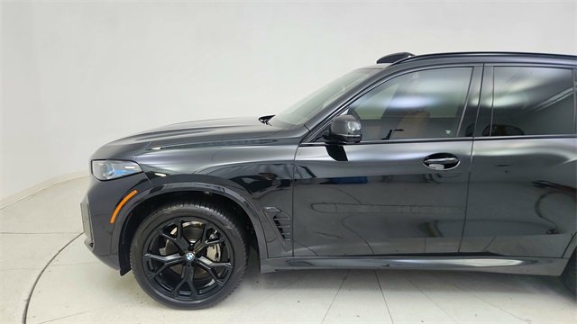 Used 2025 BMW X5 sDrive40i w/ M Sport Package image 4