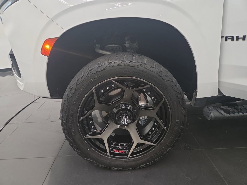 Used 2024 Chevrolet Tahoe Z71 w/ Luxury Package image 52