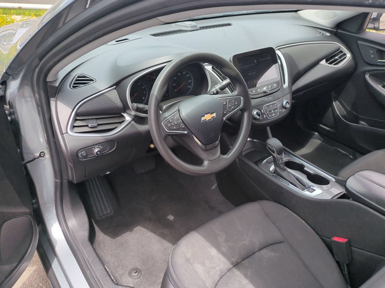 Used 2023 Chevrolet Malibu LT FWD image 10