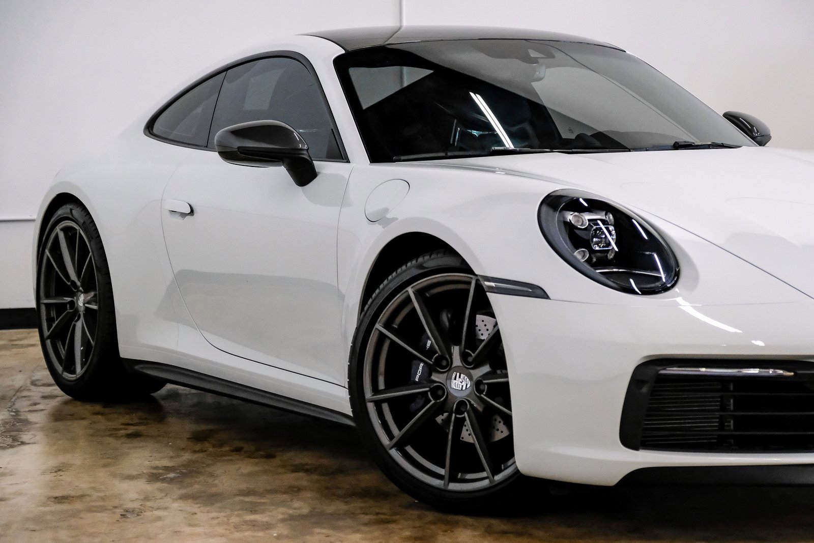 Used 2024 Porsche 911 Carrera T image 6