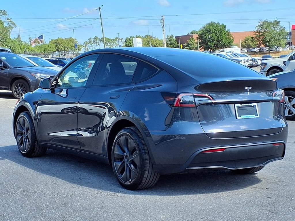 Used 2025 Tesla Model Y Long Range RWD image 5