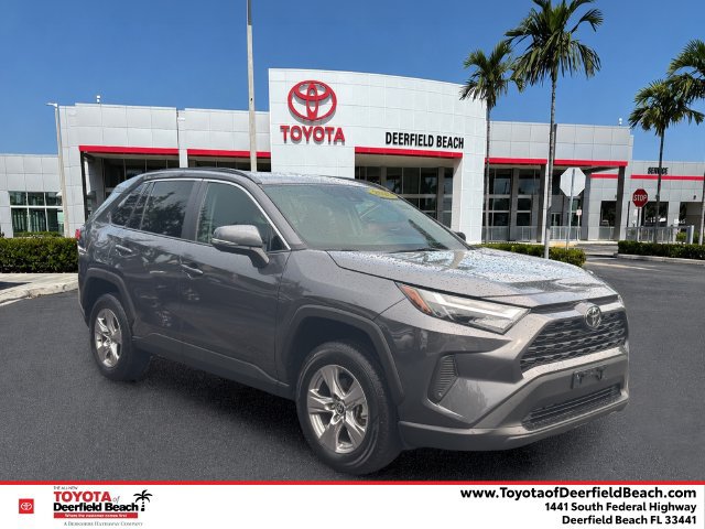 Used 2025 Toyota RAV4 XLE AWD/4WD image 1