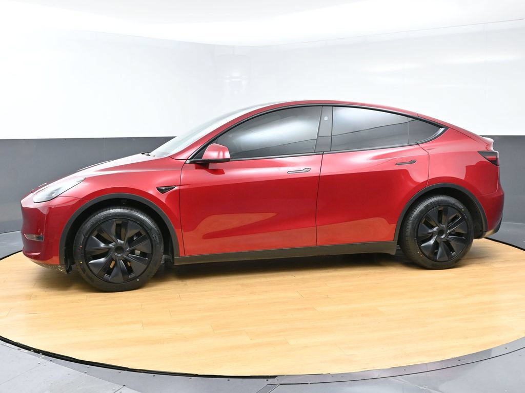 Used 2024 Tesla Model Y Long Range RWD image 5