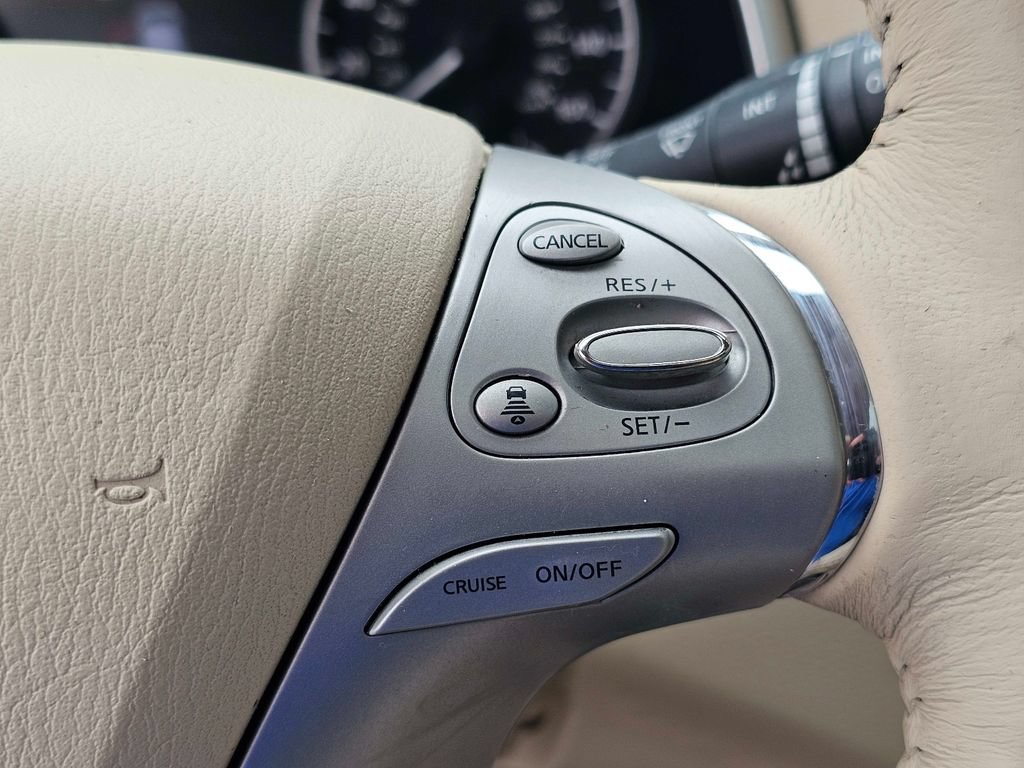 Used 2018 Nissan Murano Platinum w/ Cargo Package FWD image 23