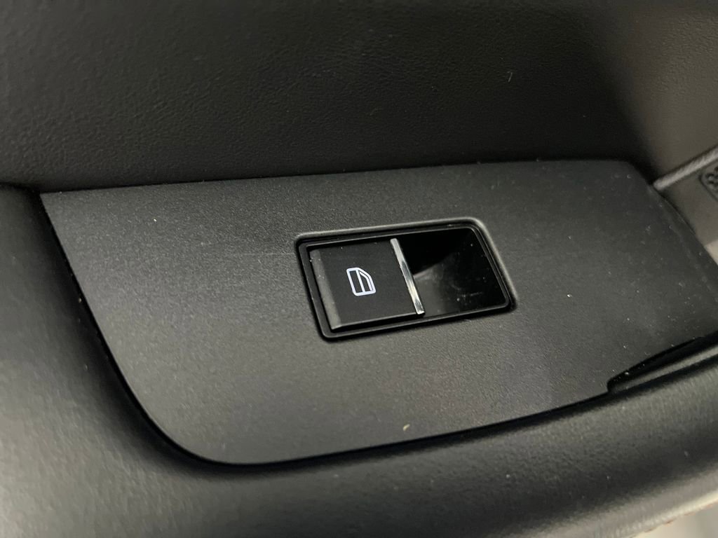 Used 2025 MAZDA CX-70 3.3 Turbo w/ Preferred Package image 16